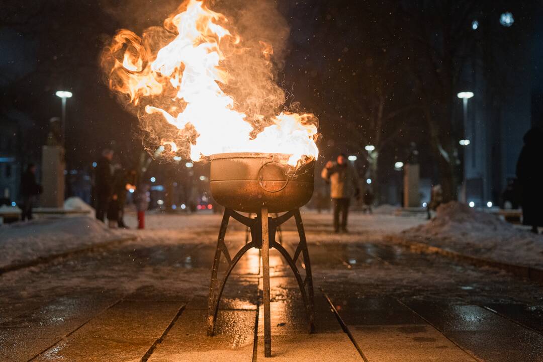 Karo muziejaus sodelyje – akcija prie aukurų „Kartu!“