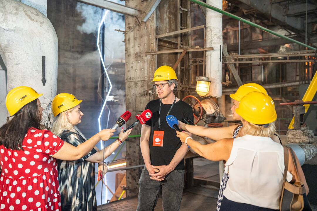 Meninė instaliacija Petrašiūnų elektrinėje