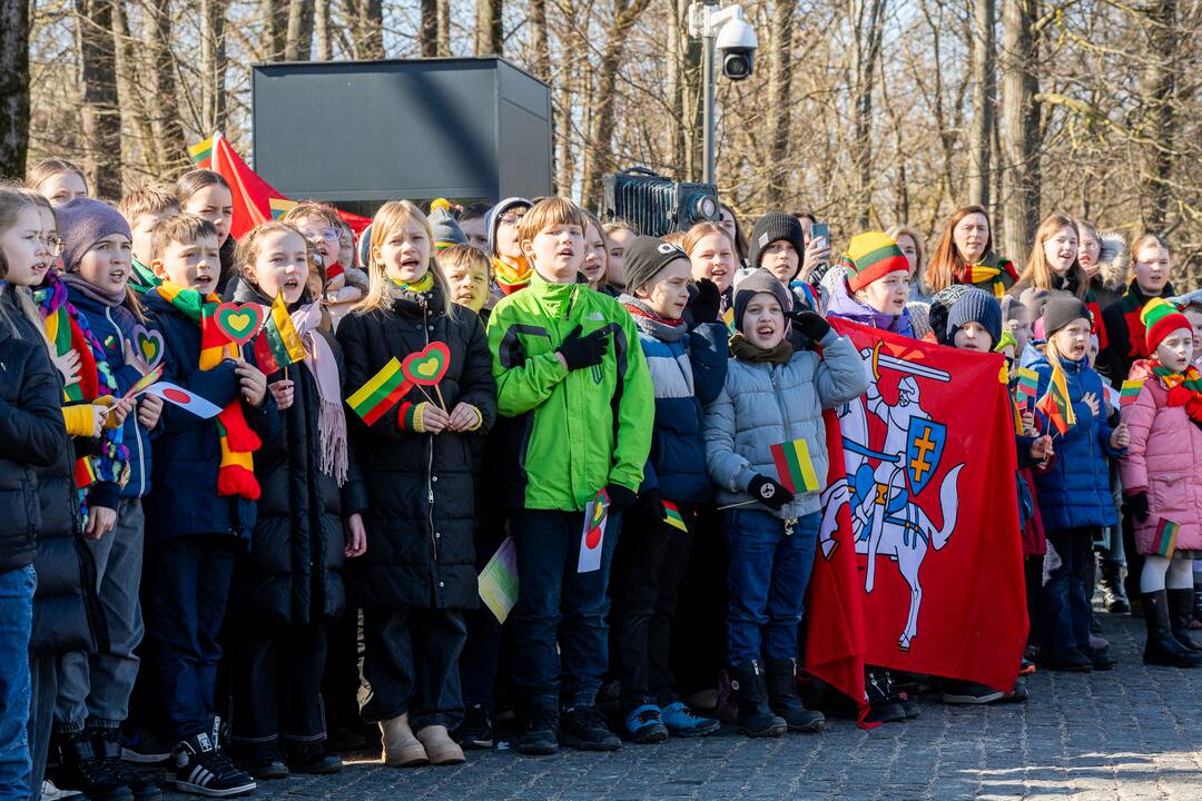 „Tautiška giesmė“ ant Aleksoto apžvalgos aikštelės