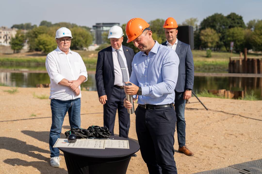 Kaune pradėtos pėsčiųjų tilto per Nemuną statybos