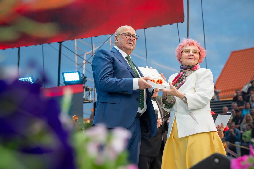 Kauno miesto savivaldybės apdovanojimų įteikimas