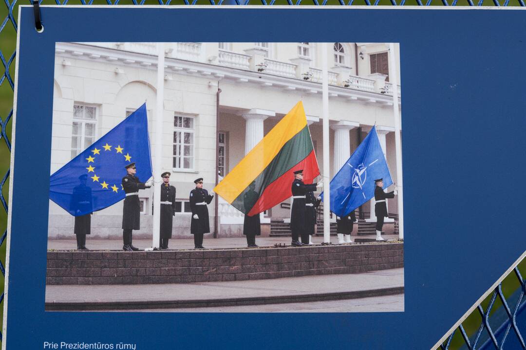 20 metų – kartu su NATO (vėliavos pakėlimas Kaune)