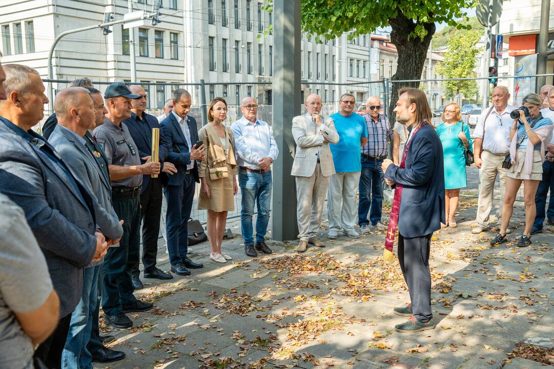 Policijos obelisko kapsulės įkasimo ceremonija