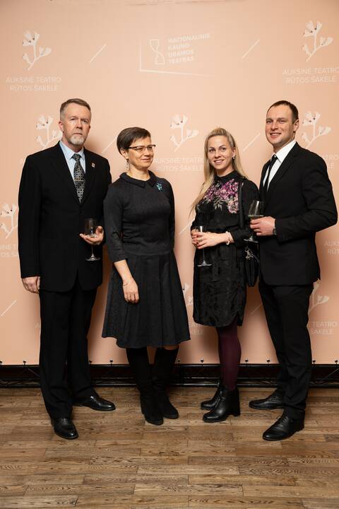 „Auksinių Teatro Rūtos šakelių įteikimo šventė“