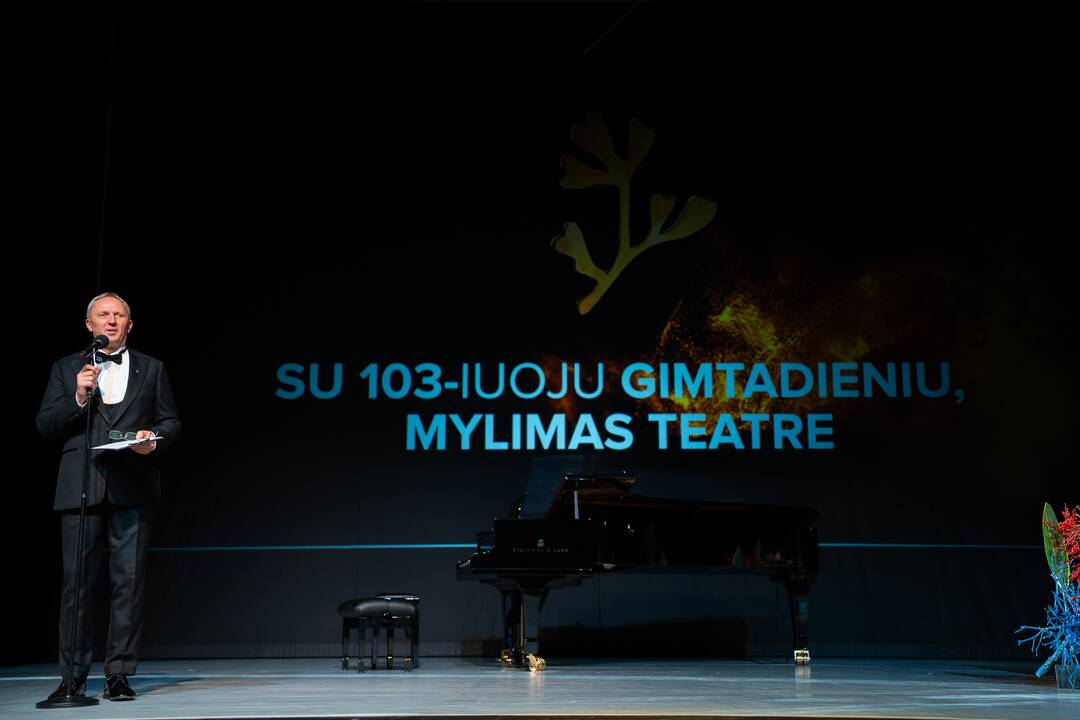 „Auksinių Teatro Rūtos šakelių įteikimo šventė“