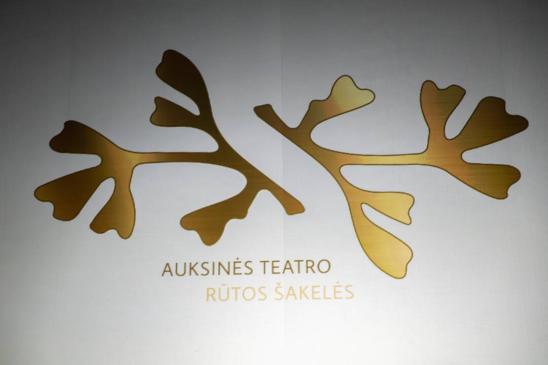 Auksinės teatro rūtos šakelės