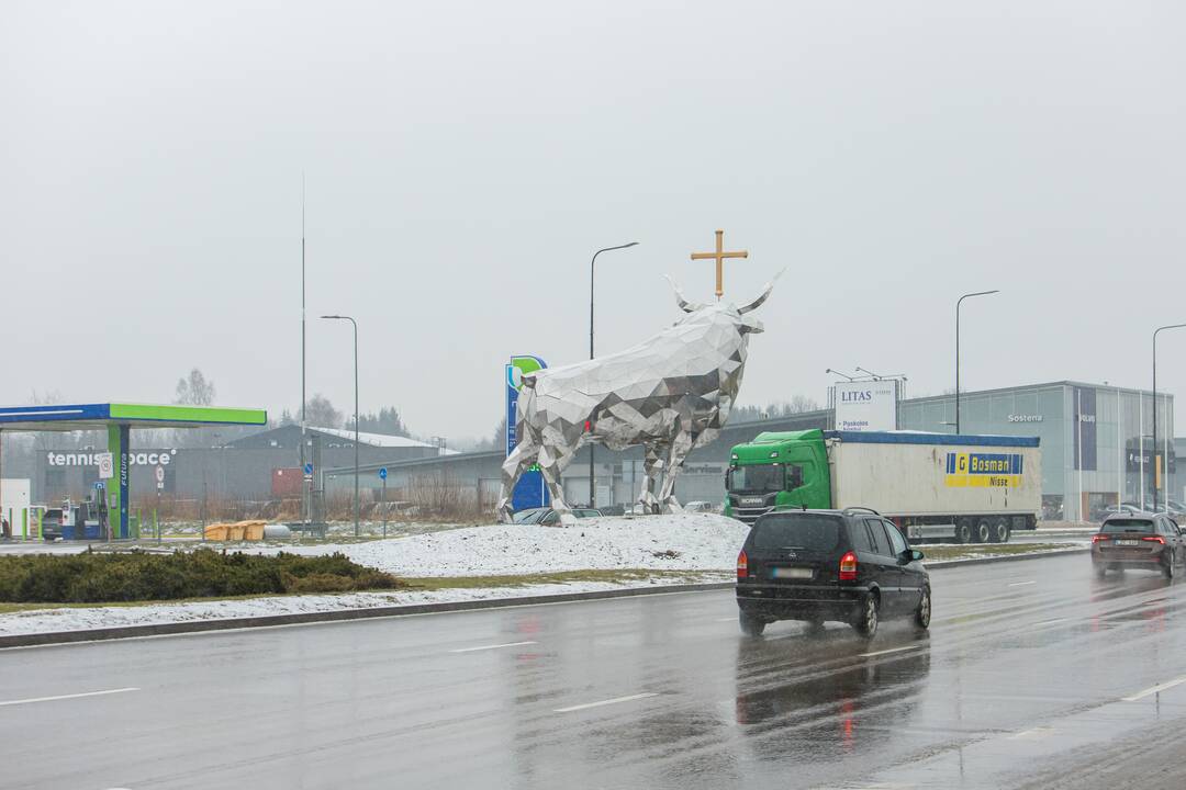 Ties Muravos sankryža pastatytas Tauras