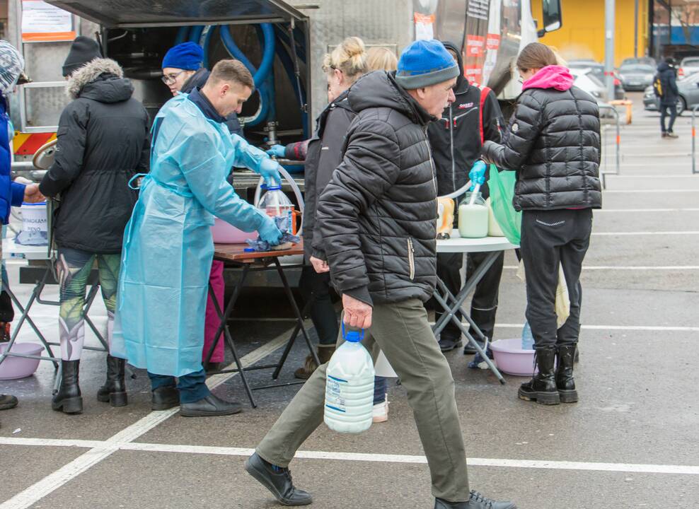 Ūkininkai Kaune išdalijo rekordinį kiekį pieno