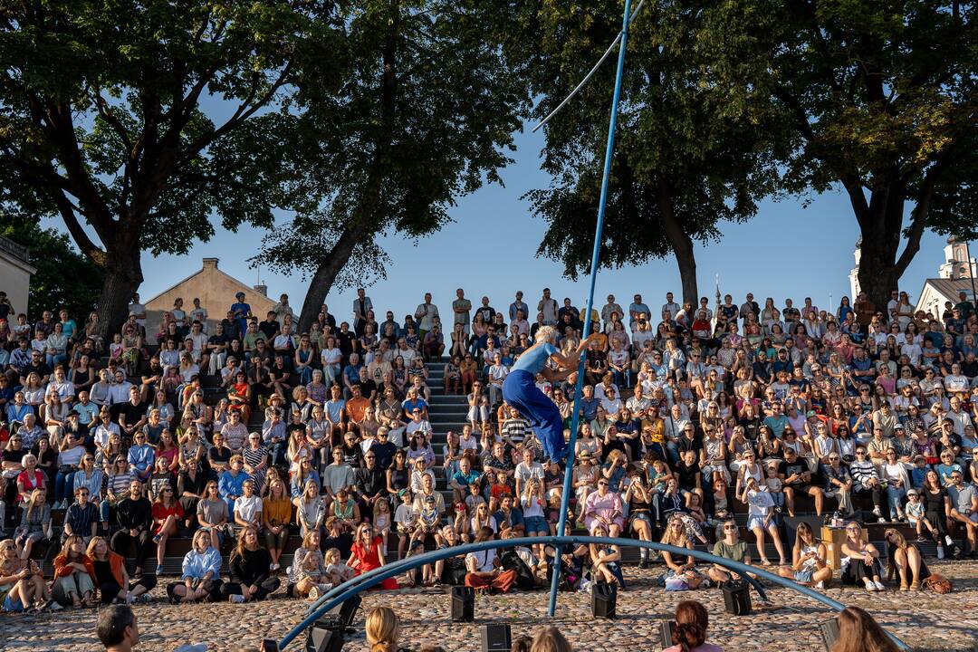ConTempo 2024 | BLEU TENACE Rhizome / Chloé Moglia (Prancūzija)