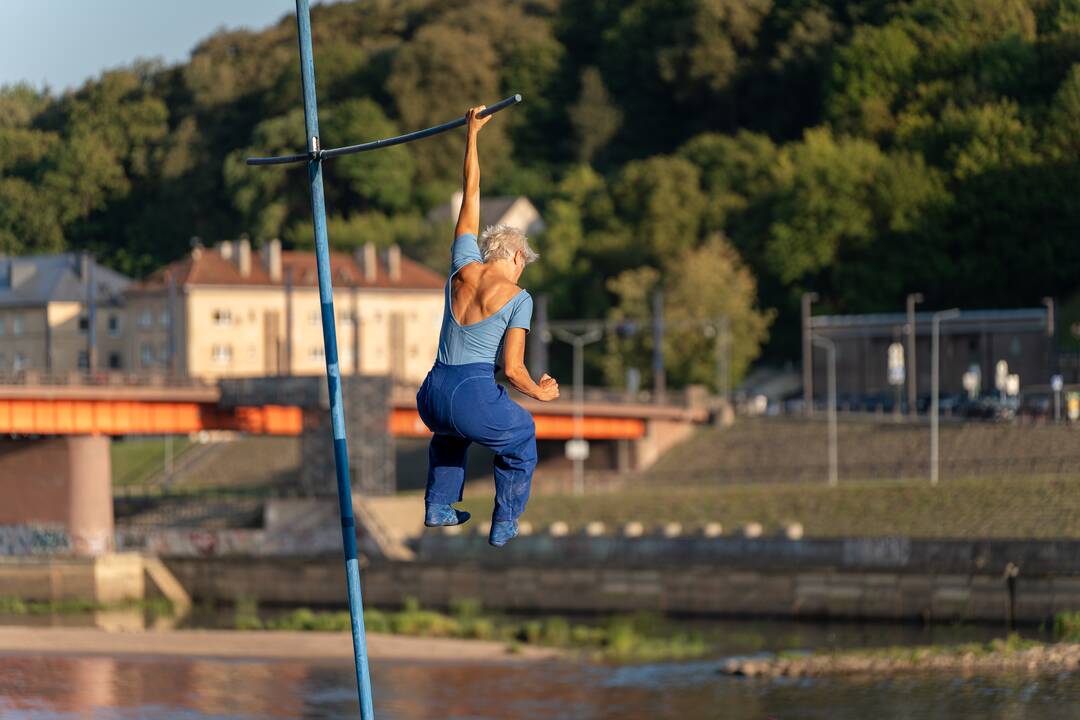 ConTempo 2024 | BLEU TENACE Rhizome / Chloé Moglia (Prancūzija)