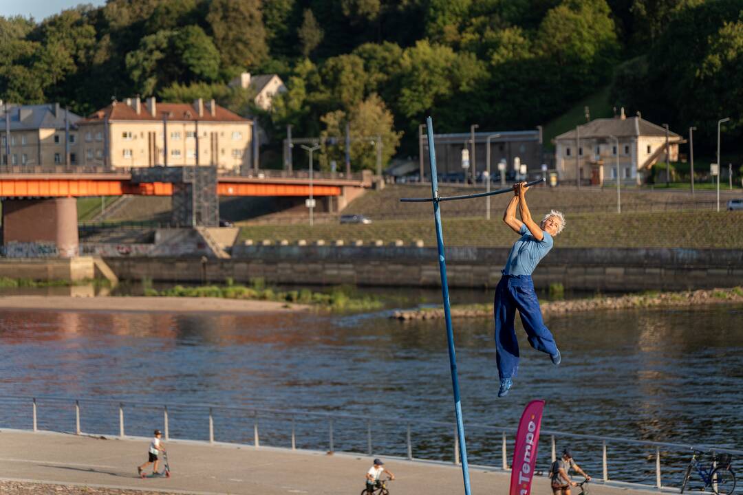 ConTempo 2024 | BLEU TENACE Rhizome / Chloé Moglia (Prancūzija)