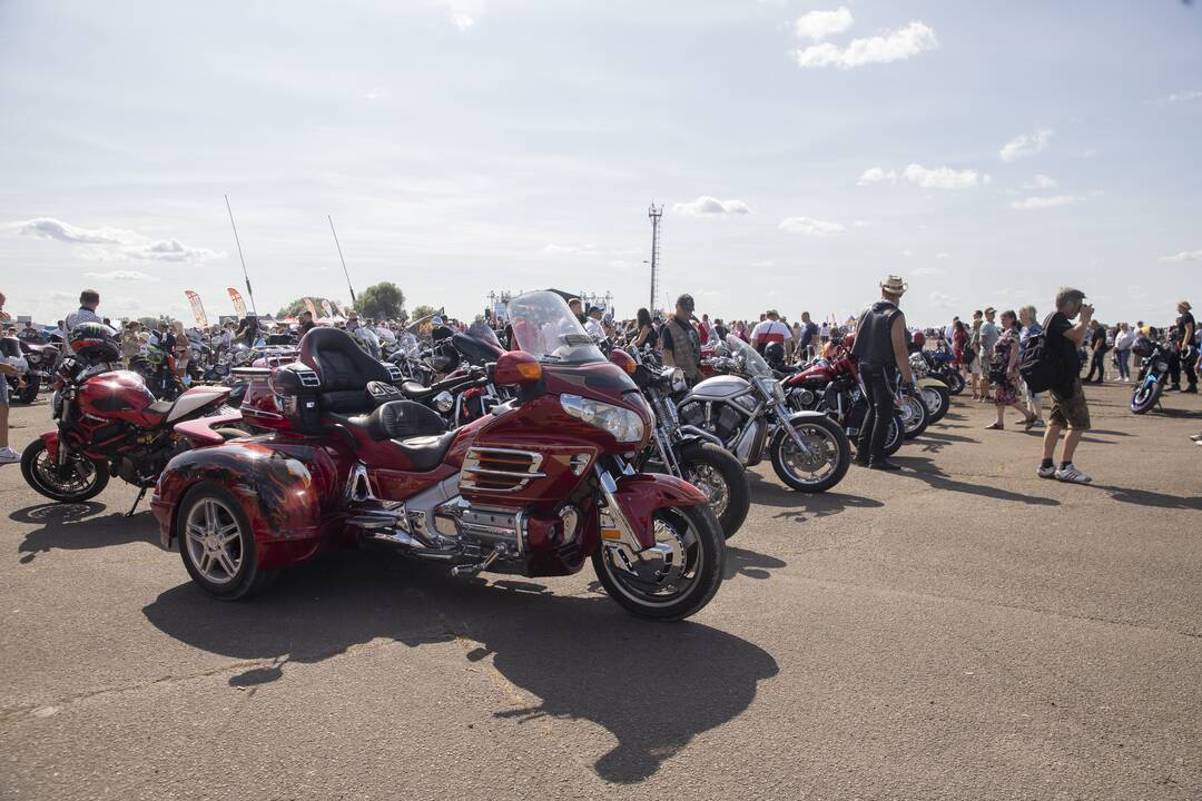 "Bike Show Kaunas" baikerių kolona