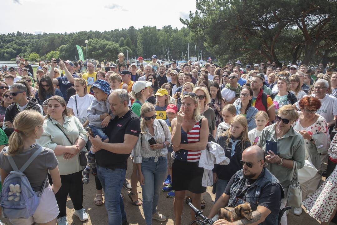 "A. Valujavičius" su "Lituanica" atplaukė į Kauną