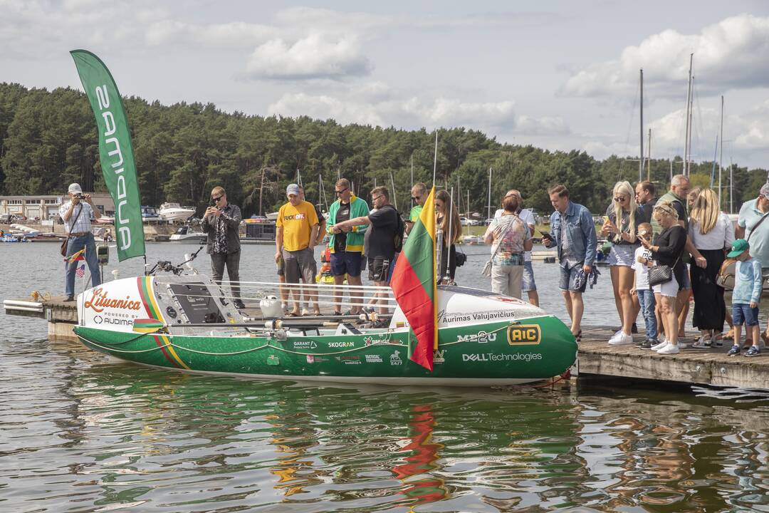 "A. Valujavičius" su "Lituanica" atplaukė į Kauną