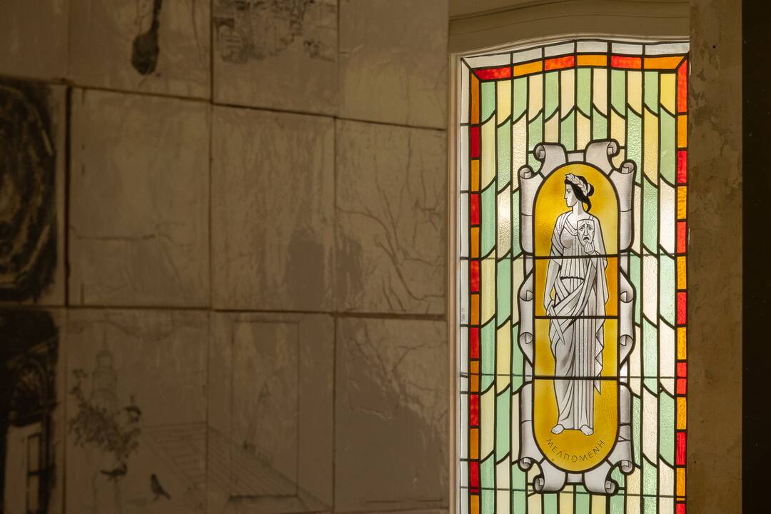 Ekskursija "Gyvi namai" pakvietė į Kauno menininkų namus