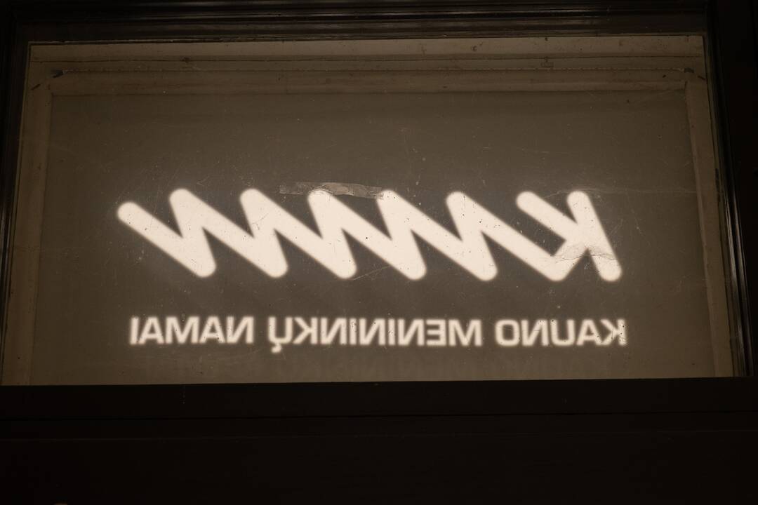Ekskursija "Gyvi namai" pakvietė į Kauno menininkų namus