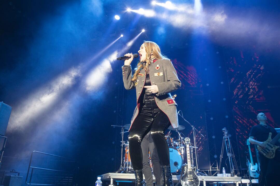 Gimusios rokenrolui - Suzi Quatro ir Džordana Butkutė