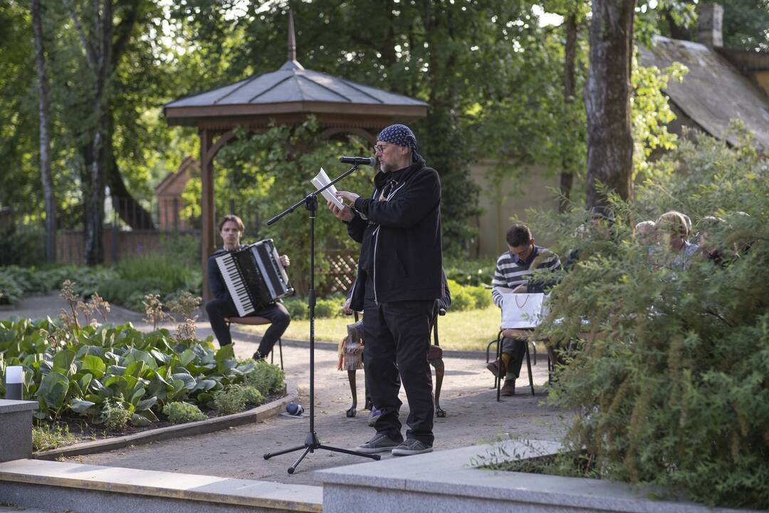 Kaune vainikuotas "Poezijos pavasario" laureatas