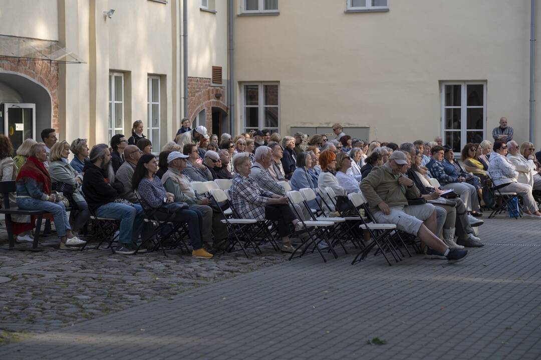 Kaune vainikuotas "Poezijos pavasario" laureatas