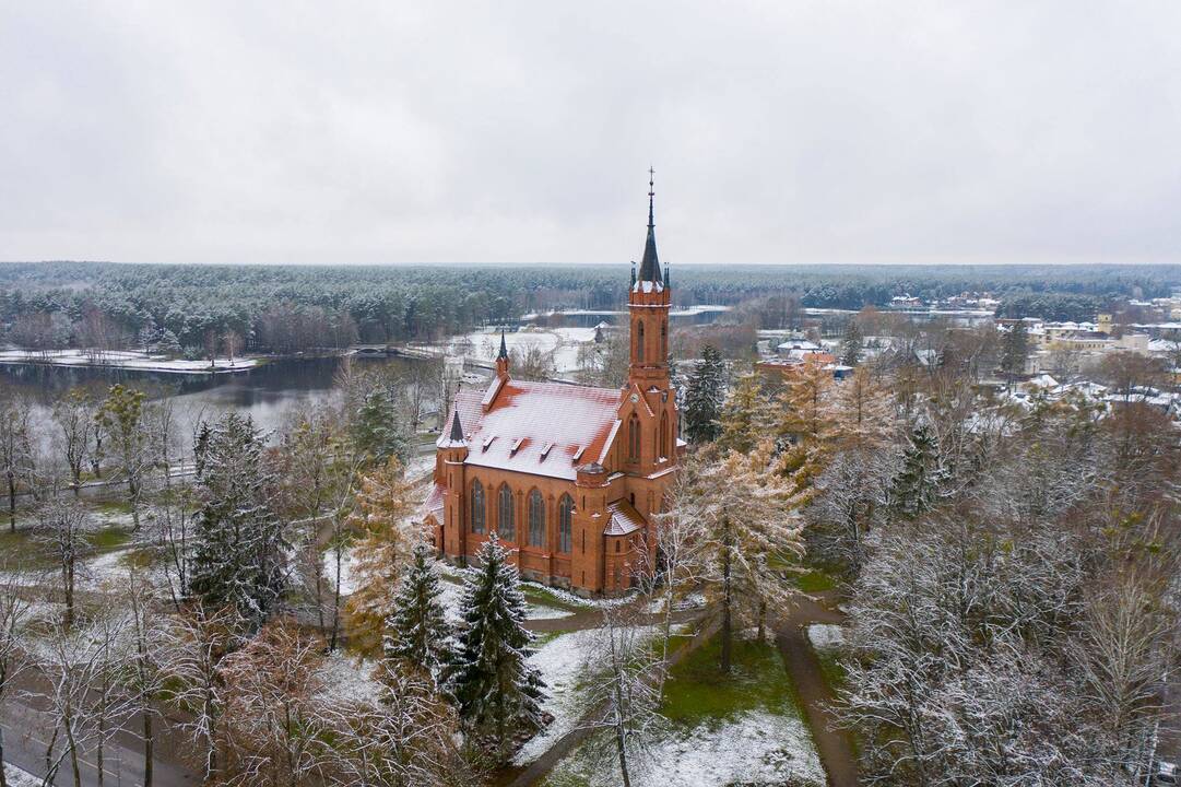 Šventiškai suspindo Druskininkai
