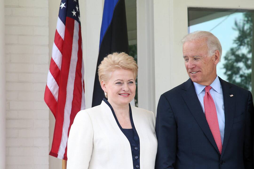 D. Grybauskaitė su J. Bidenu aptarė galimybę į Krymą siųsti stebėtojų misiją
