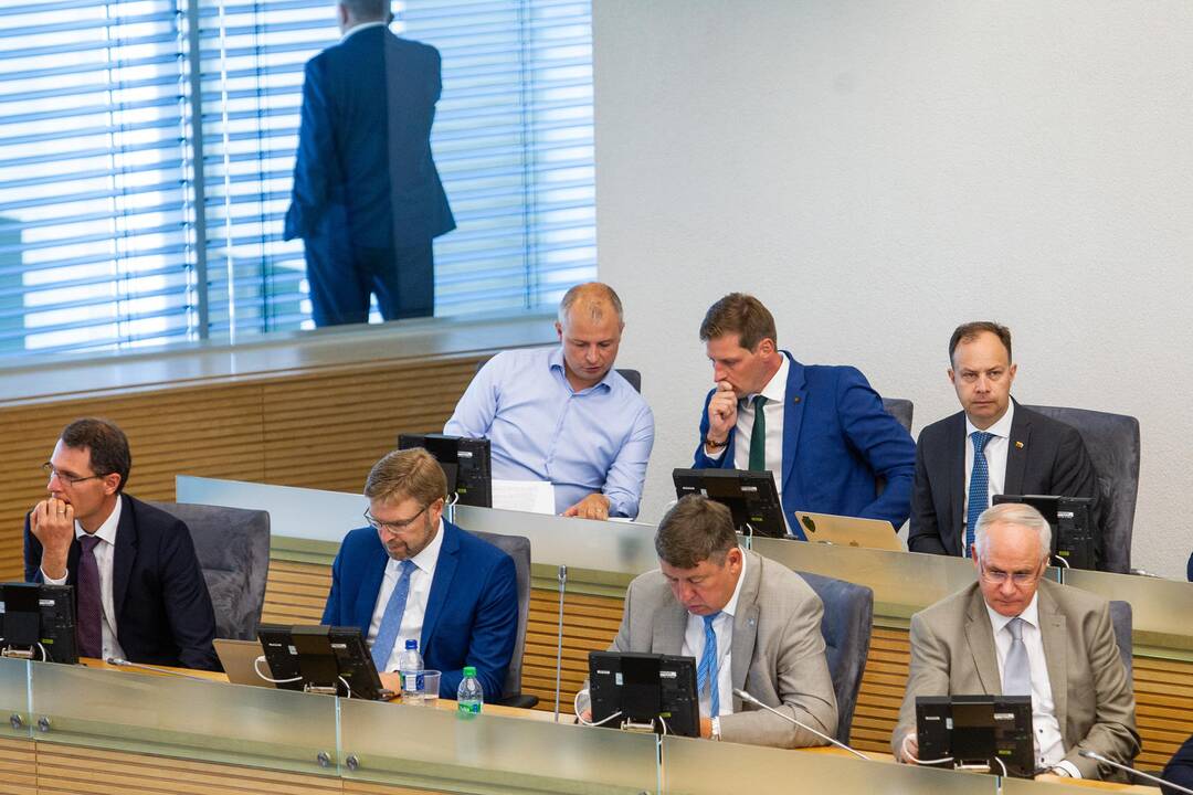 Seimas susirinko į neeilinę sesiją