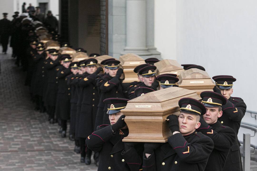 Iškilmingos sukilimo vadų laidotuvės