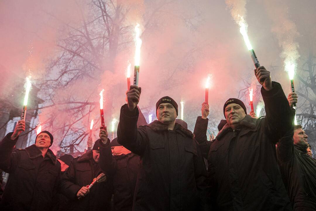 Pareigūnų protestas prie Seimo