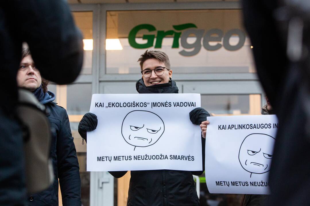 Piketas prie „Grigeo“ būstinės 