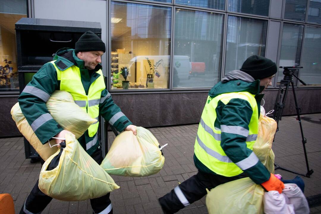 Vilniuje – nauji tekstilės atliekų konteineriai