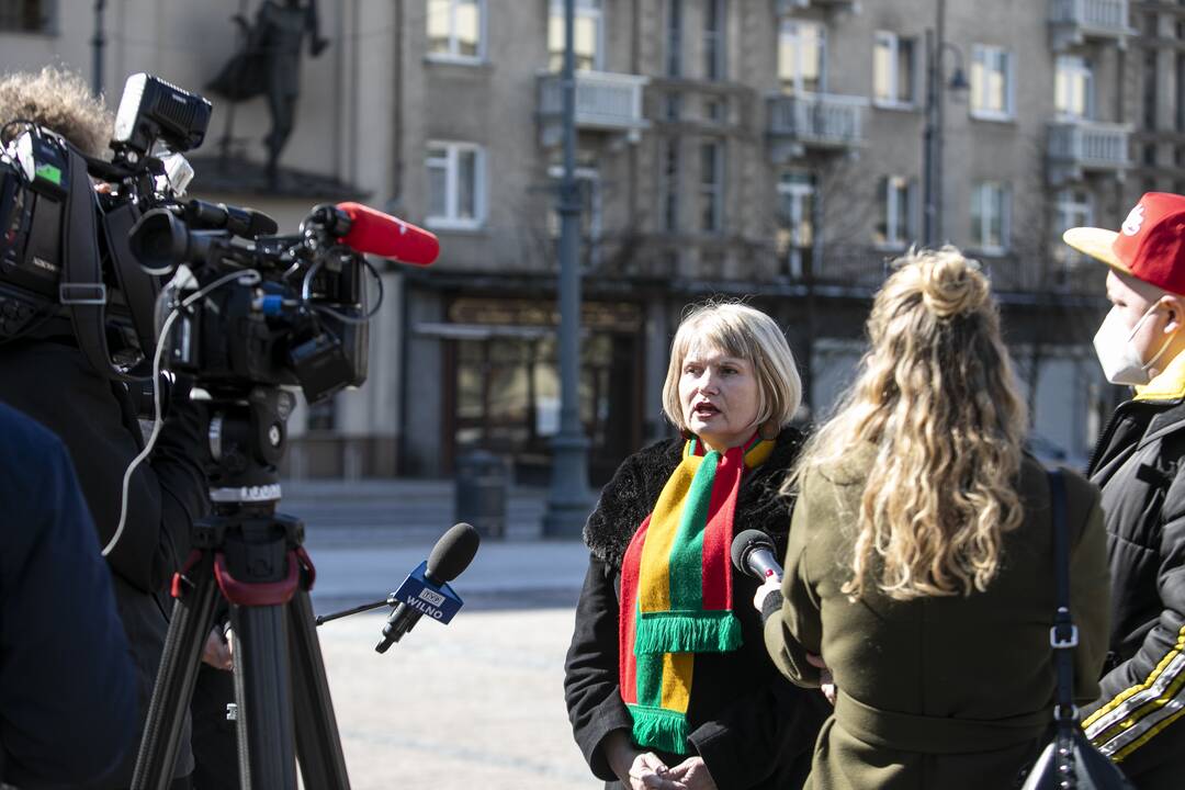 Protestas prieš vakcinas ir karantiną prie Seimo