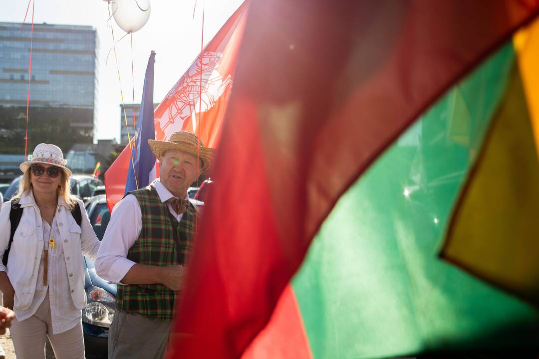 Šeimų maršo protestas prie Seimo