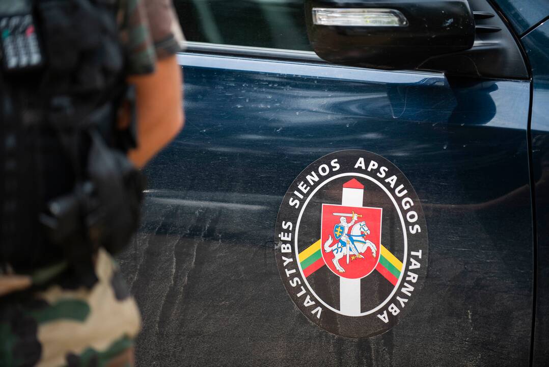 Vilniaus rajone neblaivus pasienietis vairavo tarnybinį automobilį