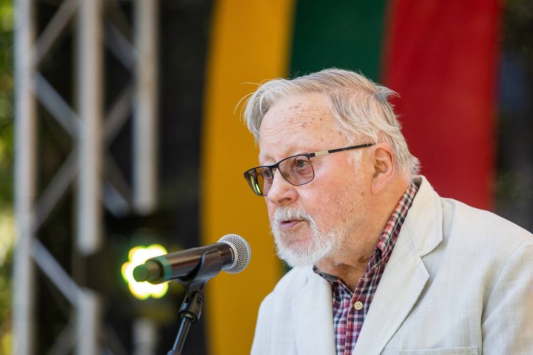 V. Landsbergis ligoninėje gydomas nuo infekcijos