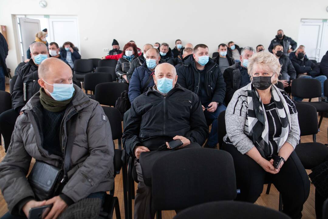 Vilniuje viešojo transporto darbuotojai ketina nakvoti prie direktoriaus durų