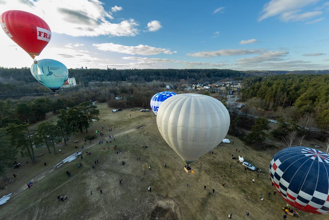 Ministras su „Oro navigacija“, oro uostais aptars oro balionų skrydžių tvarką