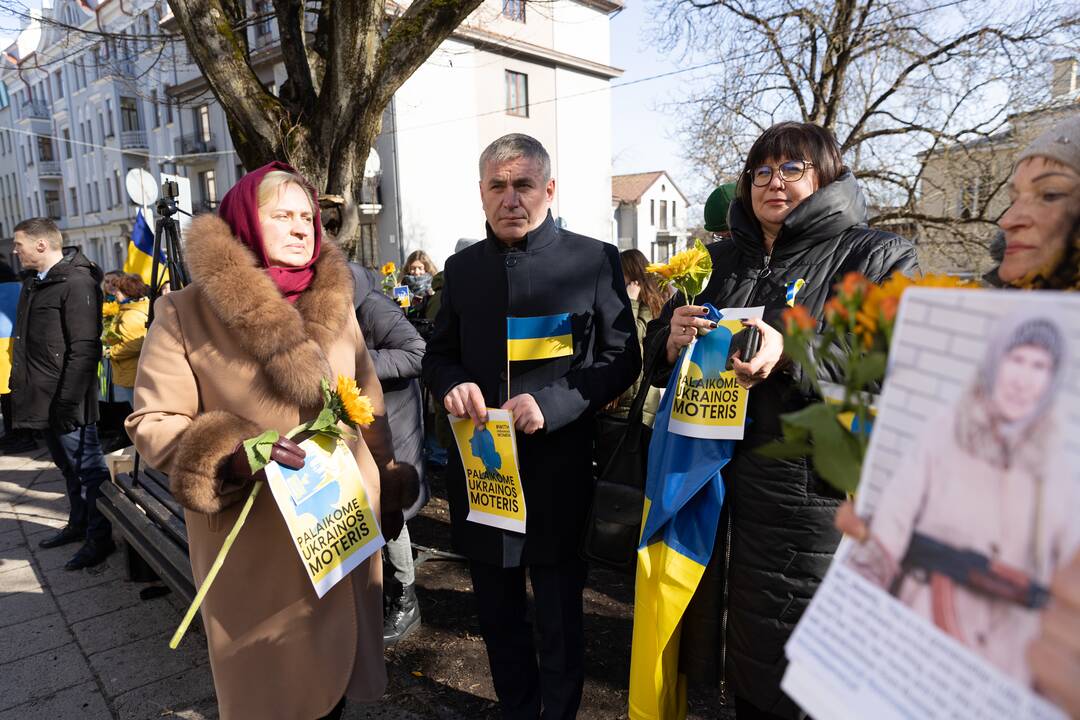 Kovo 8-ąją – solidarumo su Ukrainos moterimis akcija