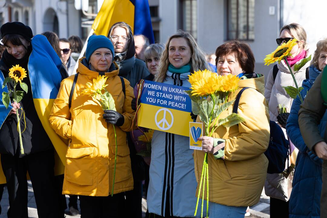 Kovo 8-ąją – solidarumo su Ukrainos moterimis akcija