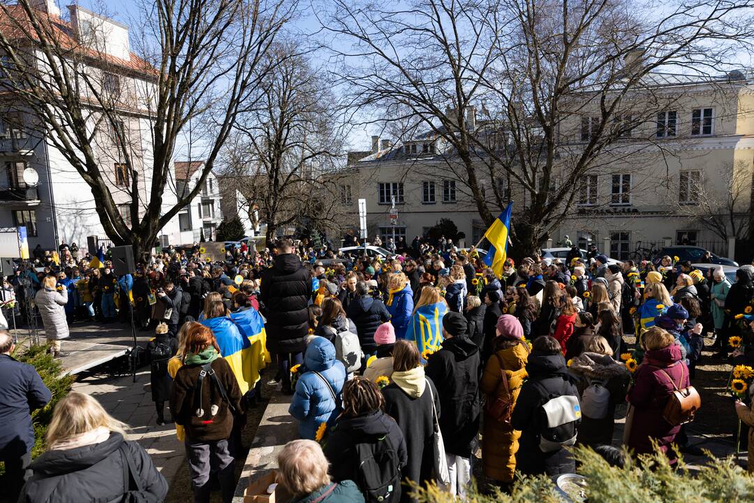 Kovo 8-ąją – solidarumo su Ukrainos moterimis akcija