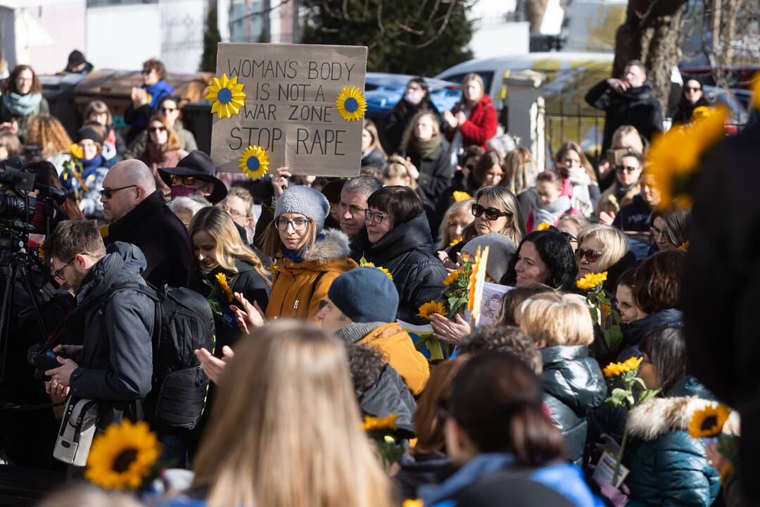 Kovo 8-ąją – solidarumo su Ukrainos moterimis akcija
