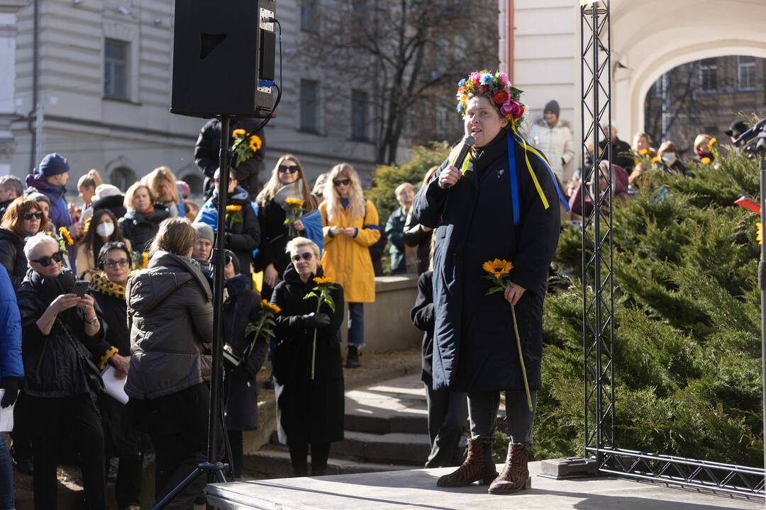 Kovo 8-ąją – solidarumo su Ukrainos moterimis akcija