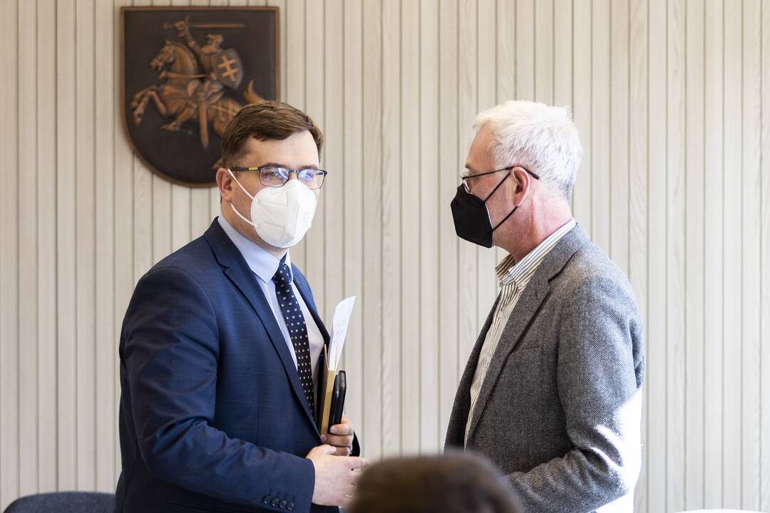 Partijų atstovų susitikimas dėl gynybos susitarimo