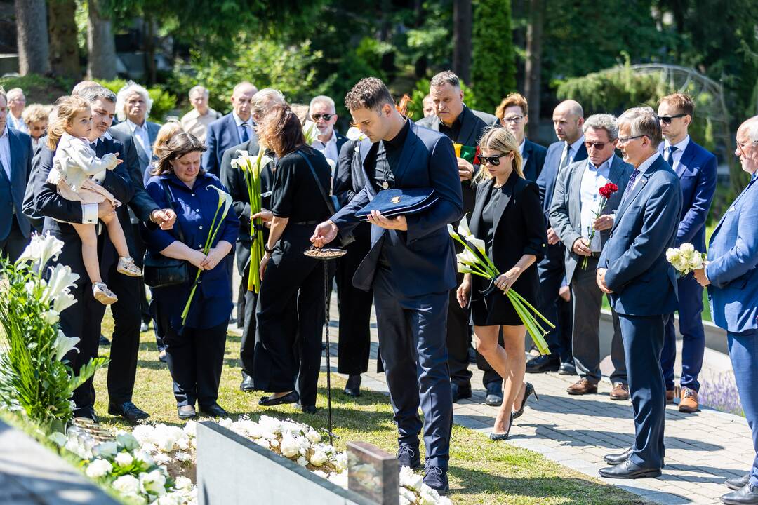 Nepriklausomybės Akto signataro A. Sakalo laidotuvės