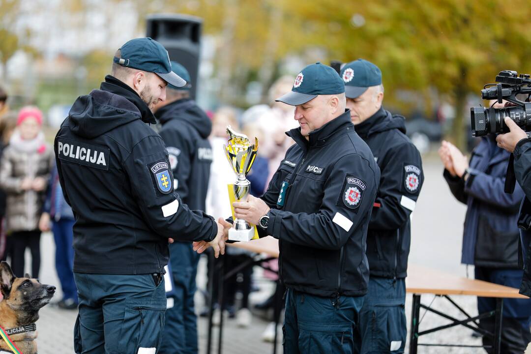 Policijos kinologų daugiakovės pirmenybių apdovanojimai
