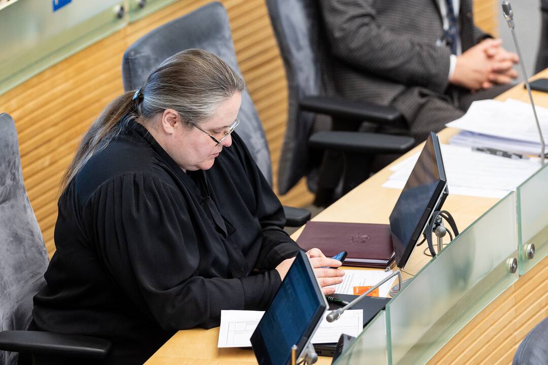 Seimas susirinko į neeilinę sesiją