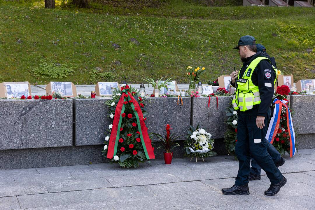 Gegužės 9-oji sostinės Antakalnio kapinėse