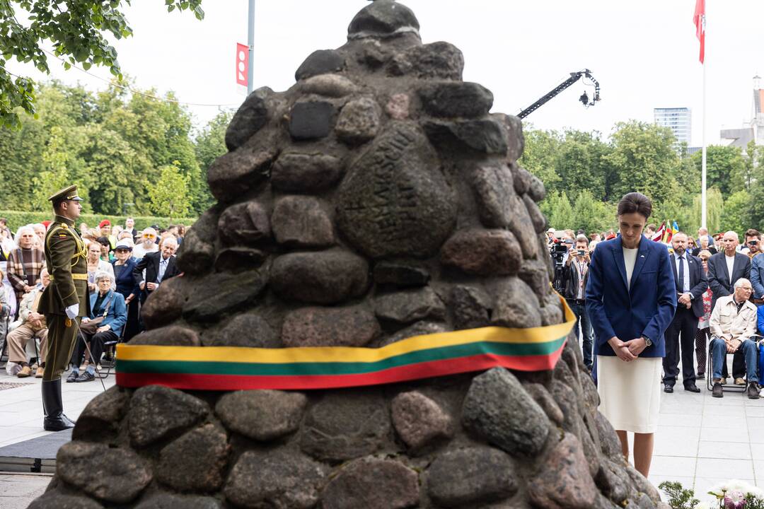 Okupacijos, genocido ir sovietmečio represijų aukų pagerbimo ceremonija