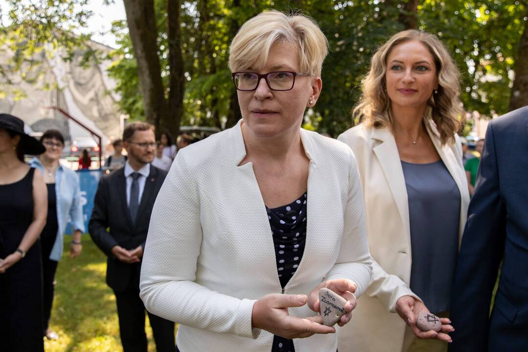 I. Šimonytė pagerbiant XX a. režimų aukas: atminkime, nė vienas nesame geresnis už kitą