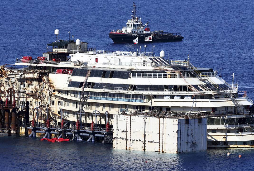 Italai džiaugiasi pagaliau nebematysiantys „Costa Concordia“