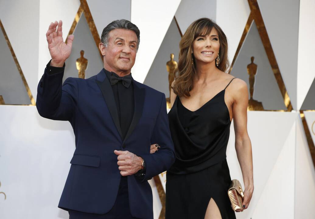 1997 m. Sylvesteras Stallone Londone vedė Jennifer Flavin